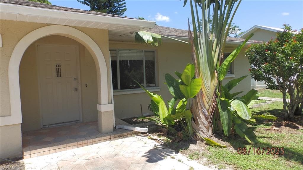 9053 Irving Rd, Fort Myers, FL 33967-6