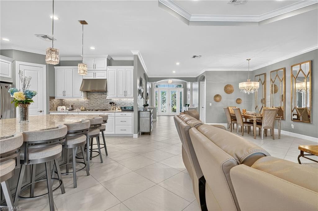 9512 Livorno Ct, Naples, FL 34119-14