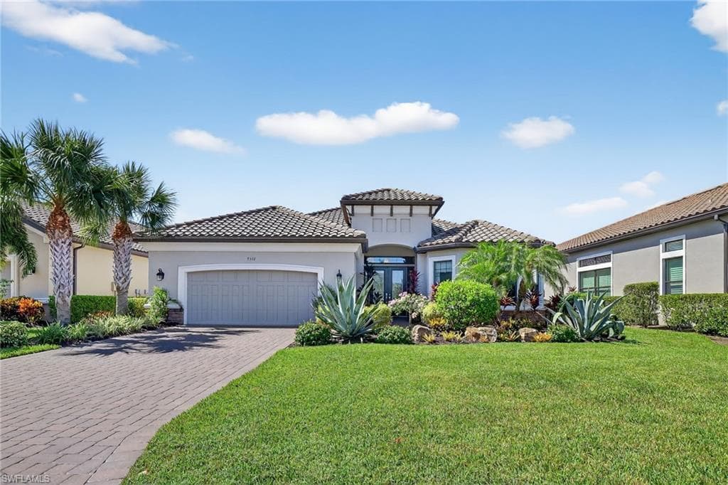 9512 Livorno Ct, Naples, FL 34119-1