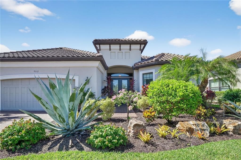 9512 Livorno Ct, Naples, FL 34119-3