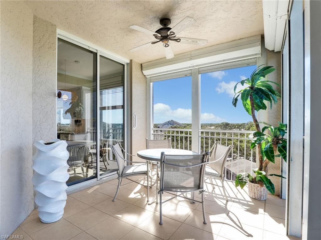 1001 Arbor Lake Dr 501, Naples, FL 34110-28