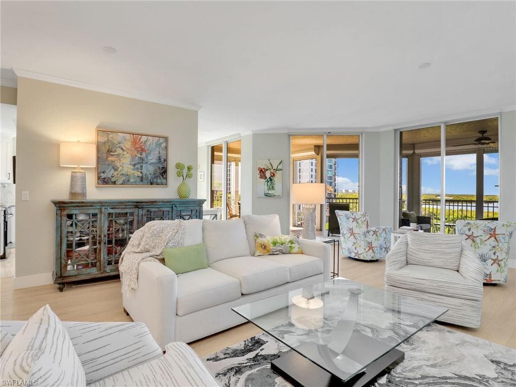 1001 Arbor Lake Dr 501, Naples, FL 34110-3