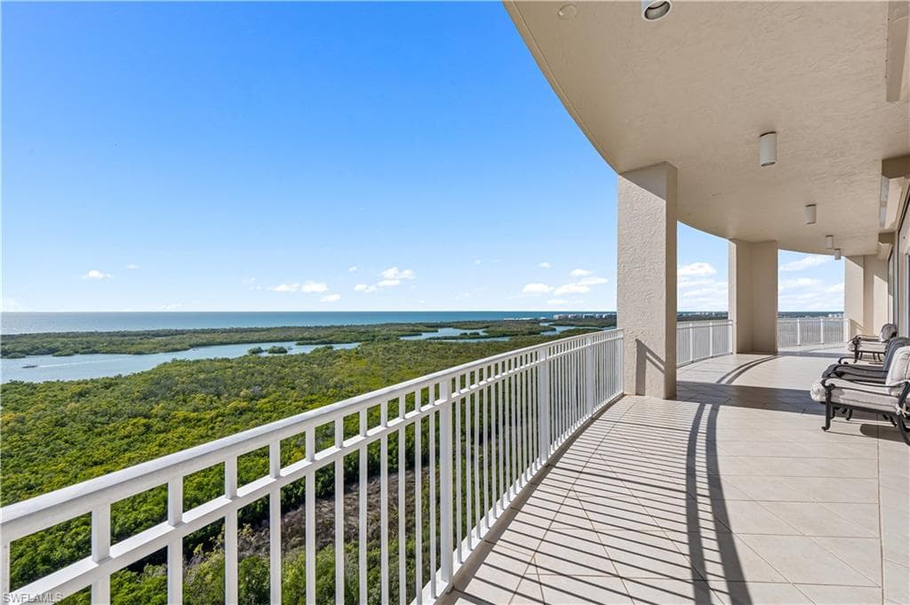 1001 Arbor Lake Dr 501, Naples, FL 34110-42