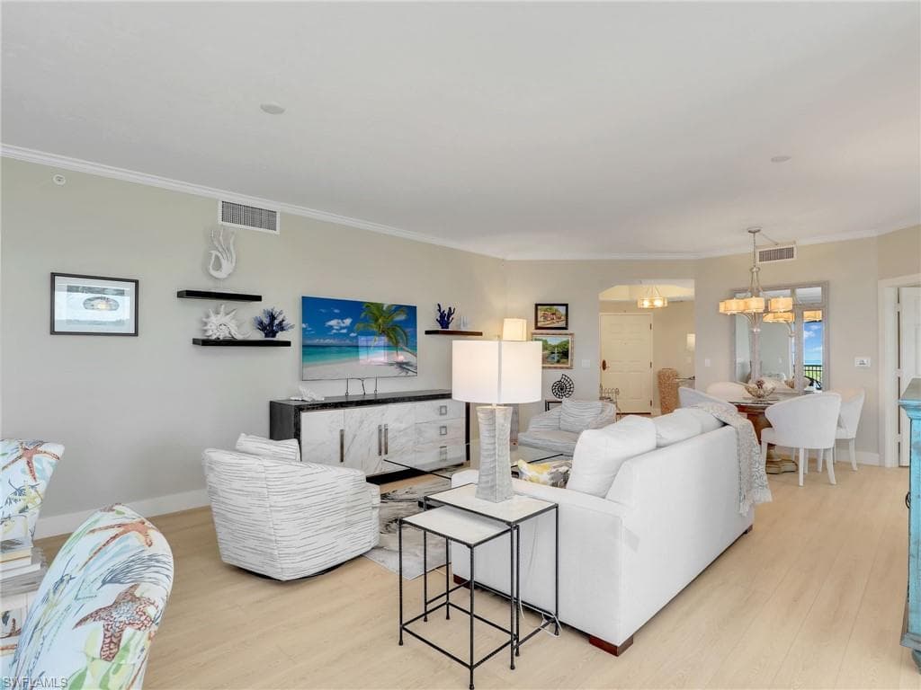 1001 Arbor Lake Dr 501, Naples, FL 34110-8