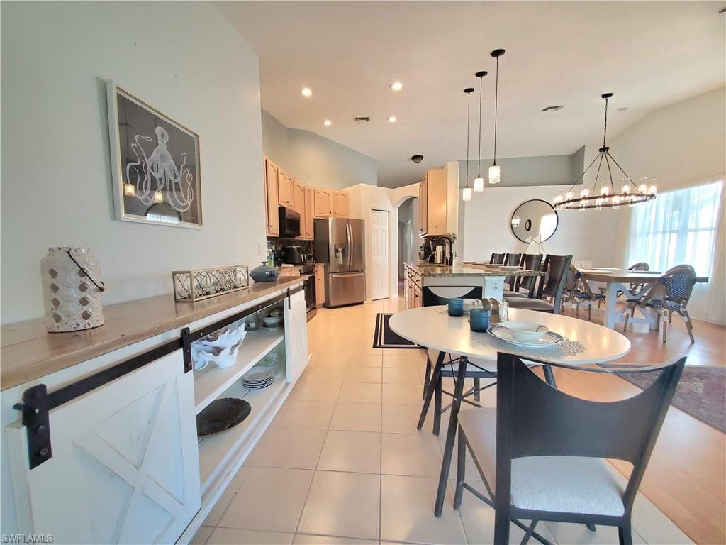 6846 Sterling Greens Dr 201, Naples, FL 34104-10