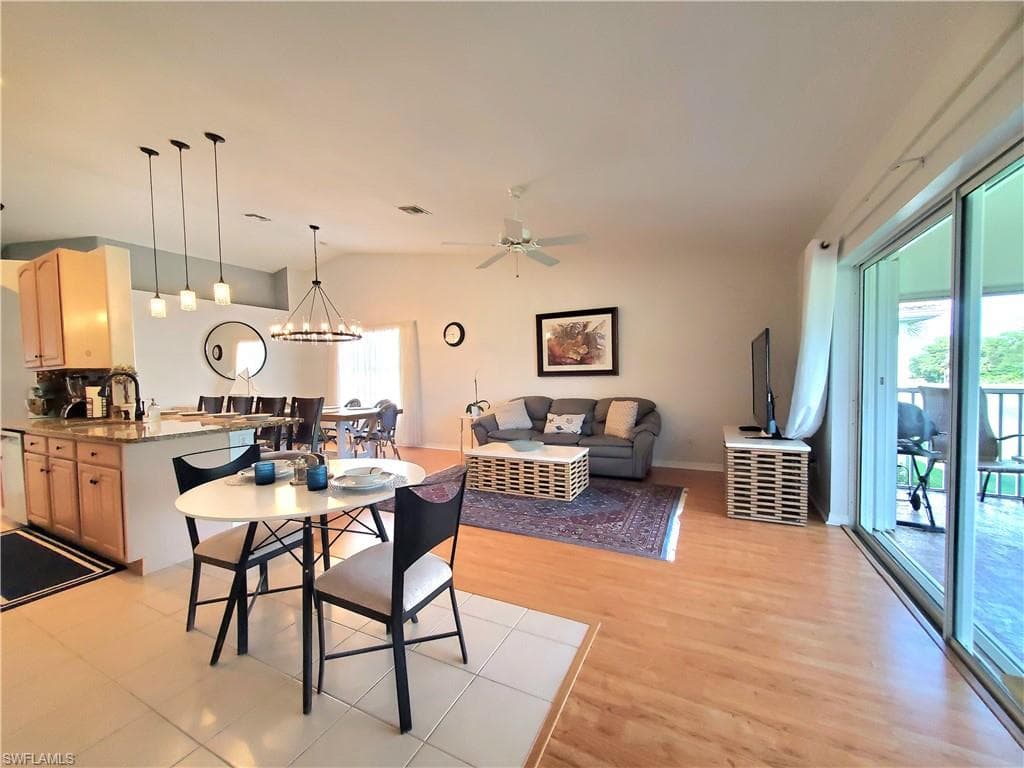 6846 Sterling Greens Dr 201, Naples, FL 34104-28