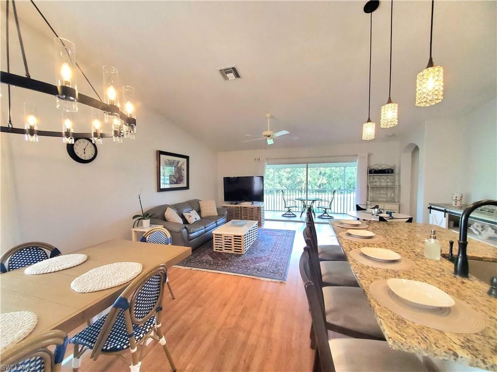 6846 Sterling Greens Dr 201, Naples, FL 34104-7