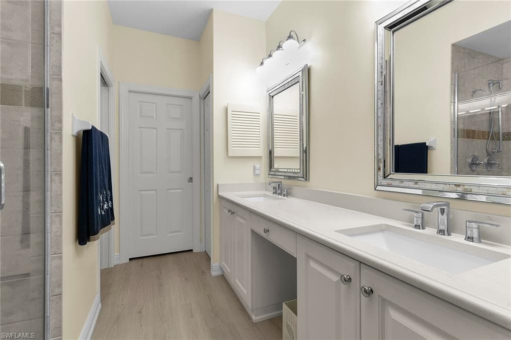 4650 Hawks Nest Way 204, Naples, FL 34114-9