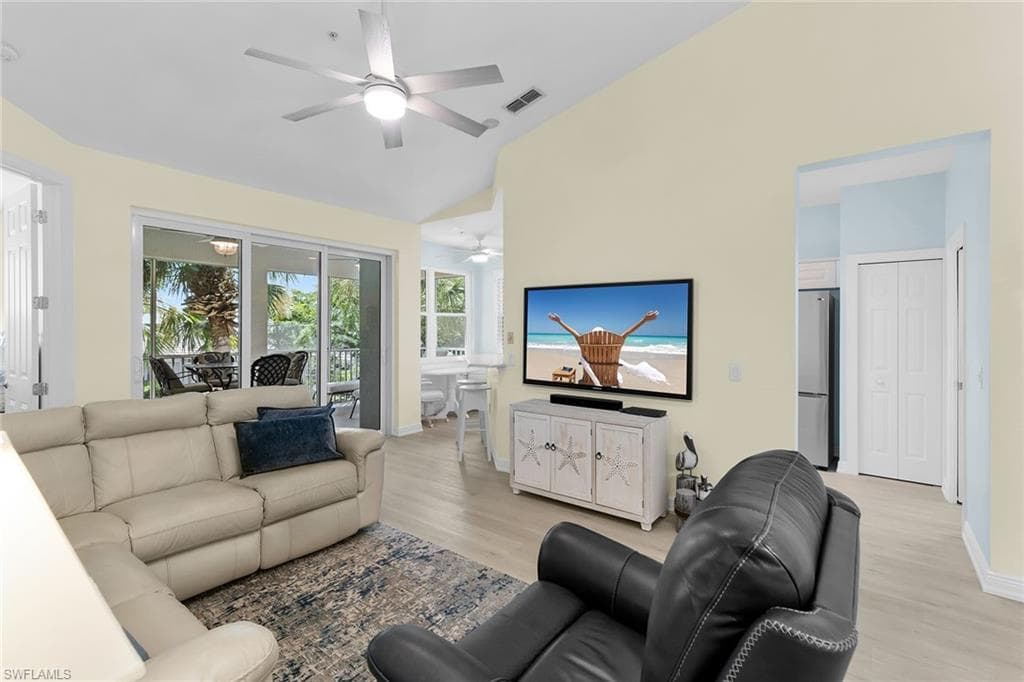4650 Hawks Nest Way 204, Naples, FL 34114-10