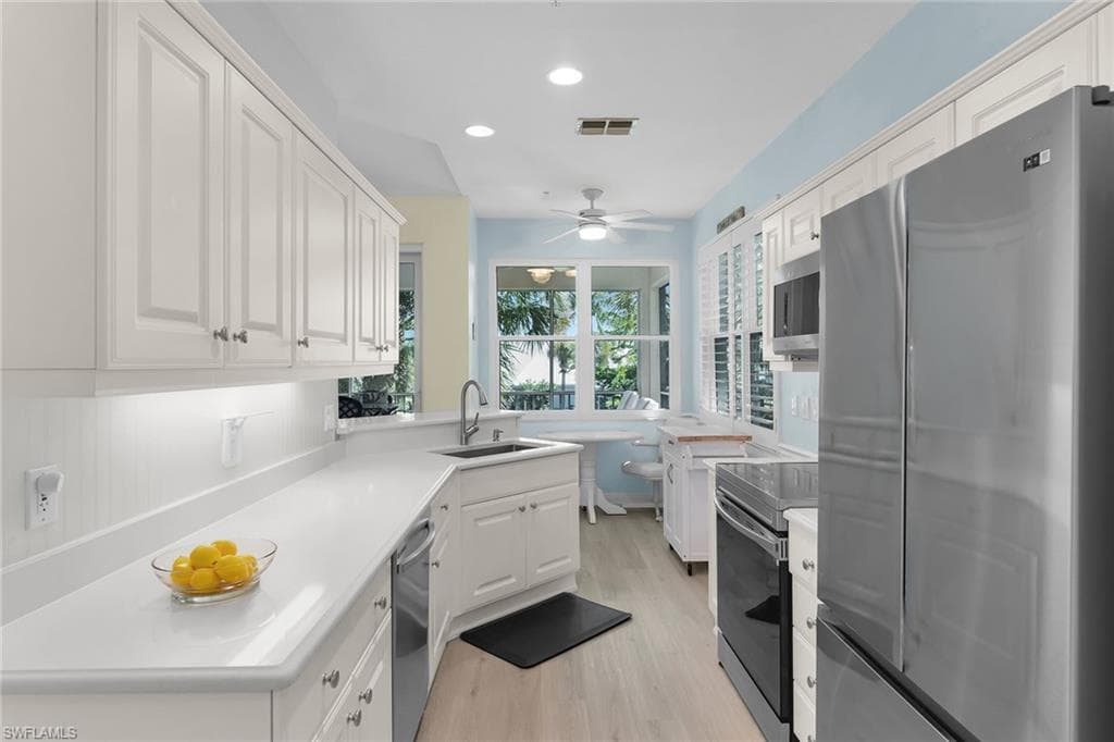4650 Hawks Nest Way 204, Naples, FL 34114-13