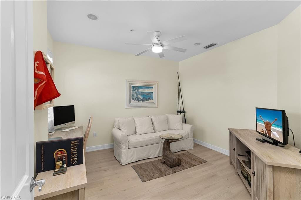 4650 Hawks Nest Way 204, Naples, FL 34114-27
