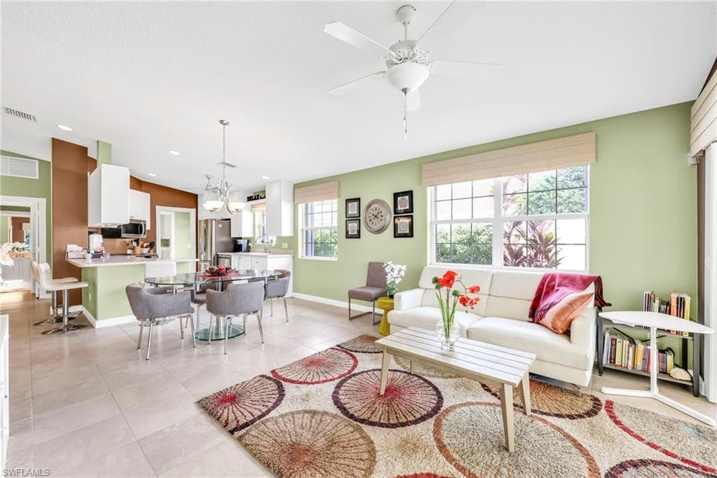 7824 Umberto Ct, Naples, FL 34114-17
