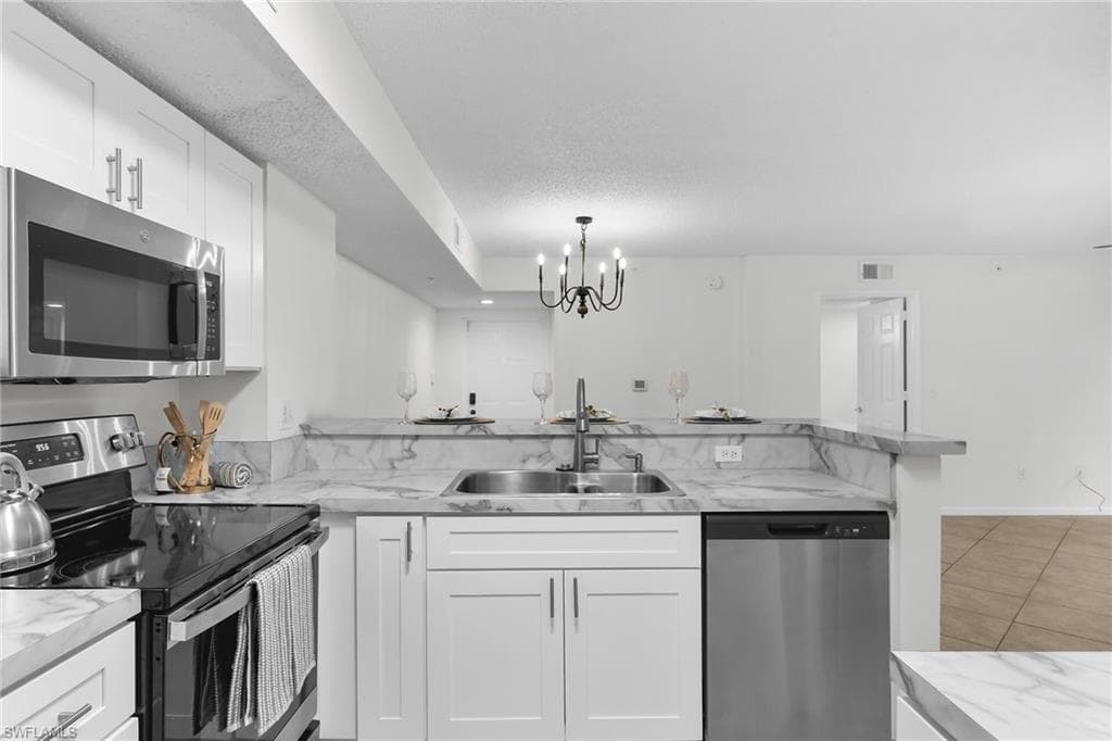 1810 Florida Club Cir 1111, Naples, FL 34112-8