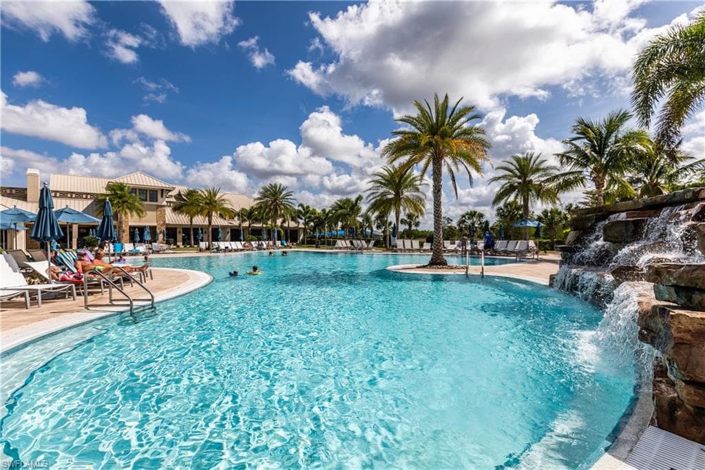 7235 Clamshell Ln W, Naples, FL 34114-20