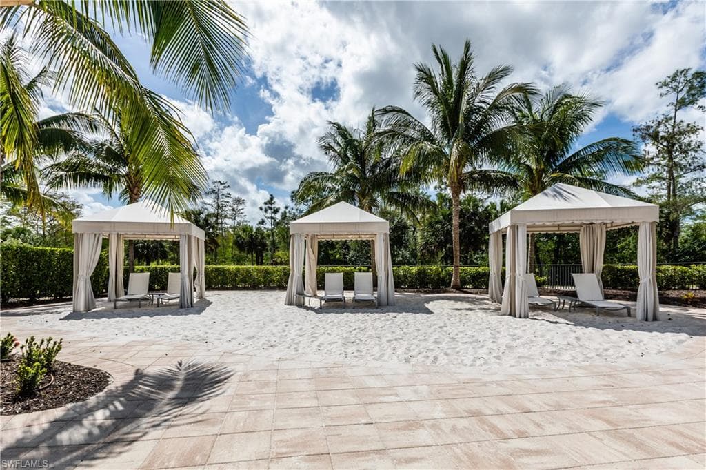 7235 Clamshell Ln W, Naples, FL 34114-22