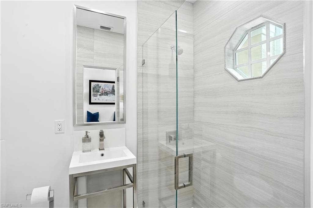 3712 Rachel Ln, Naples, FL 34103-17