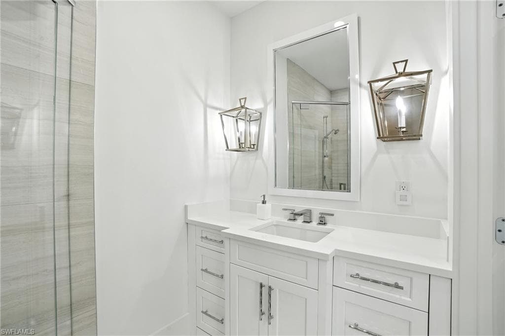 3712 Rachel Ln, Naples, FL 34103-29