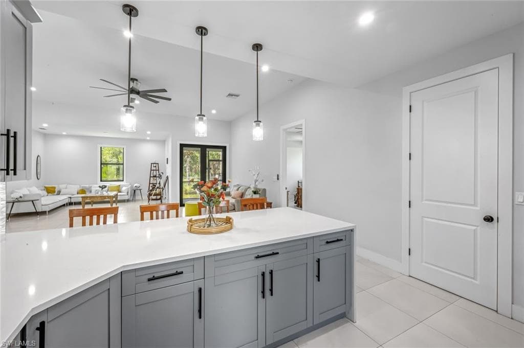 2682 4th Ave SE, Naples, FL 34117-14