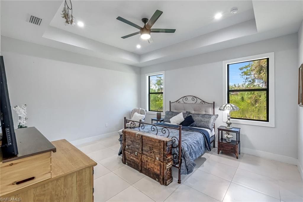 2682 4th Ave SE, Naples, FL 34117-16