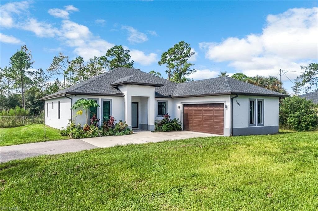 2682 4th Ave SE, Naples, FL 34117-1
