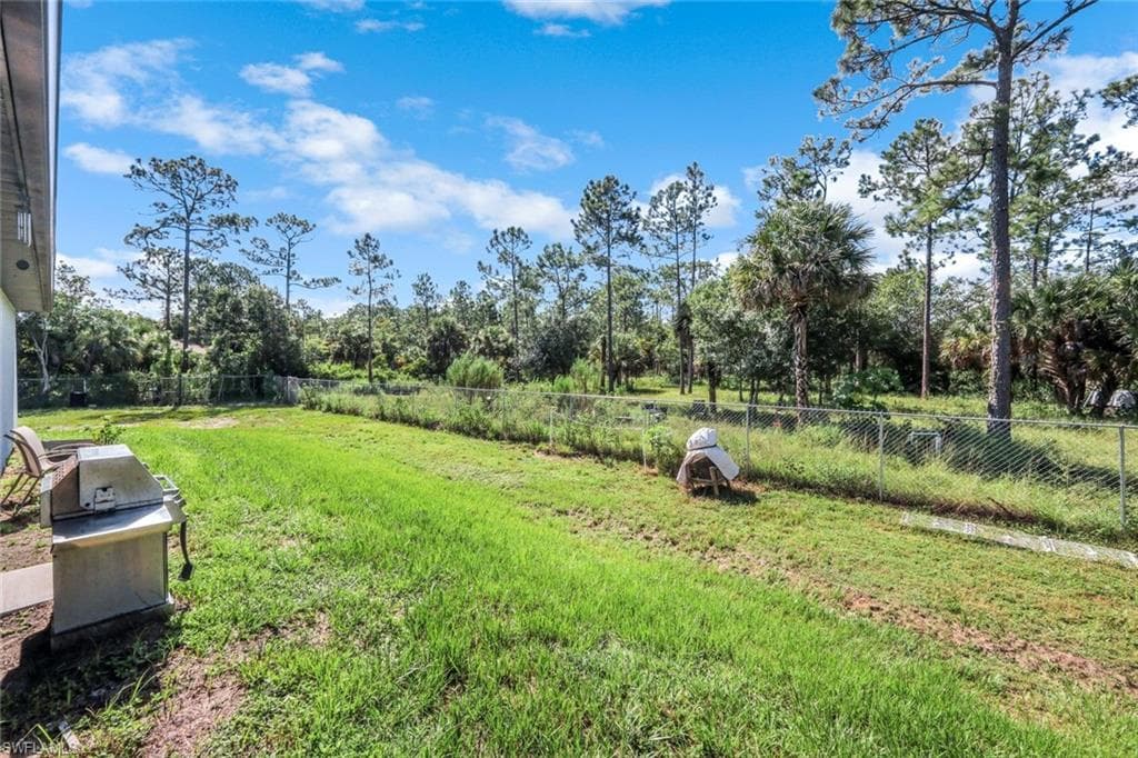 2682 4th Ave SE, Naples, FL 34117-26