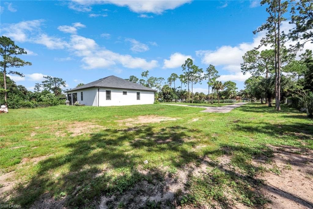 2682 4th Ave SE, Naples, FL 34117-29