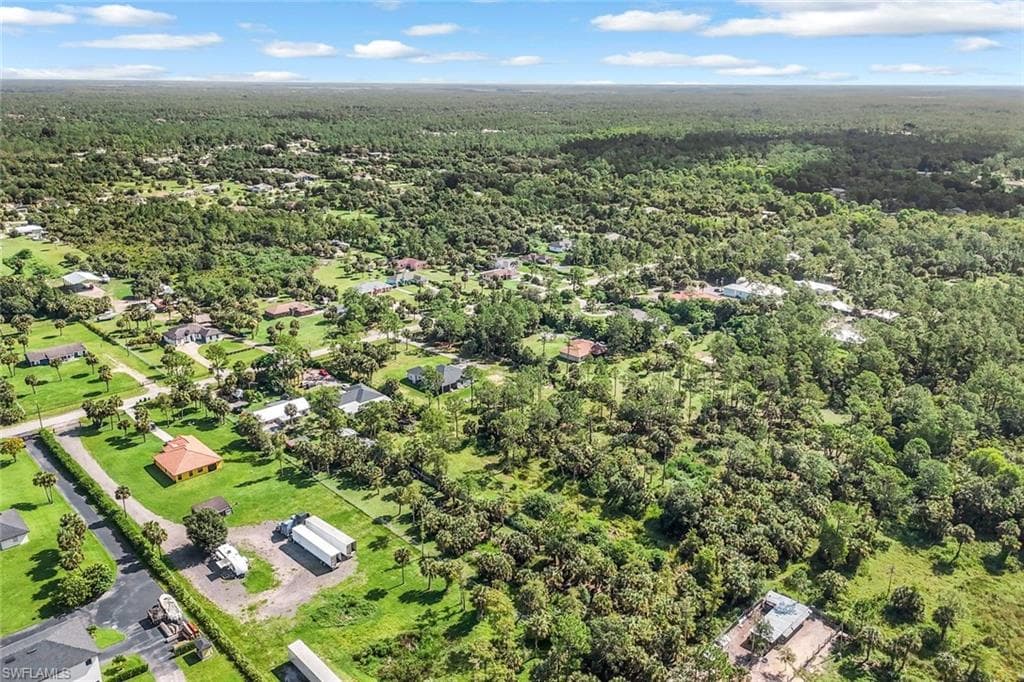 2682 4th Ave SE, Naples, FL 34117-33