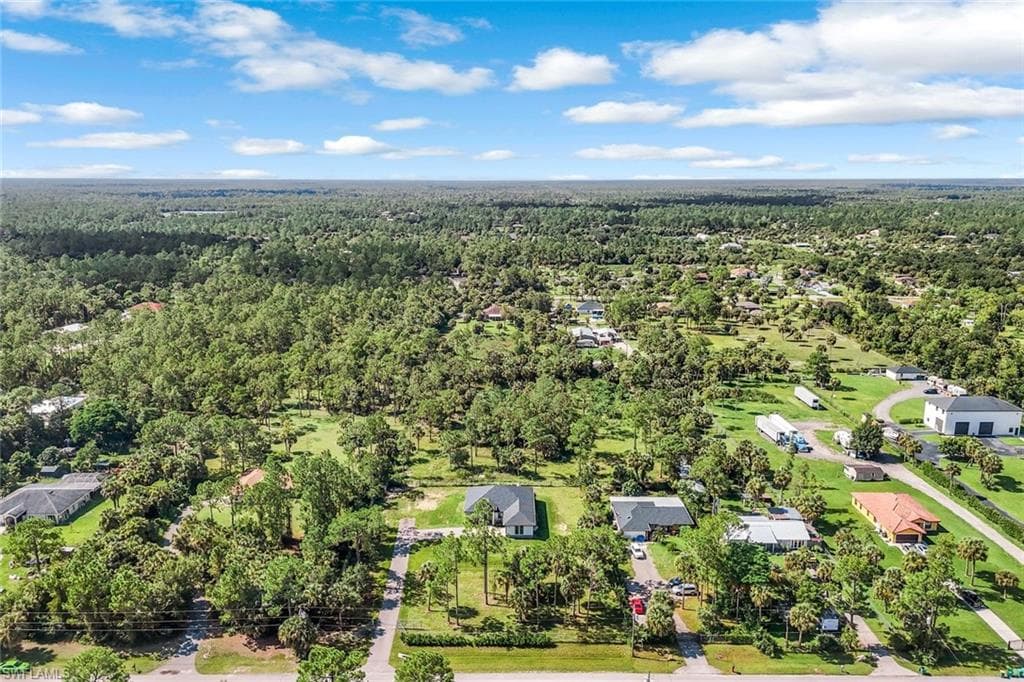 2682 4th Ave SE, Naples, FL 34117-35