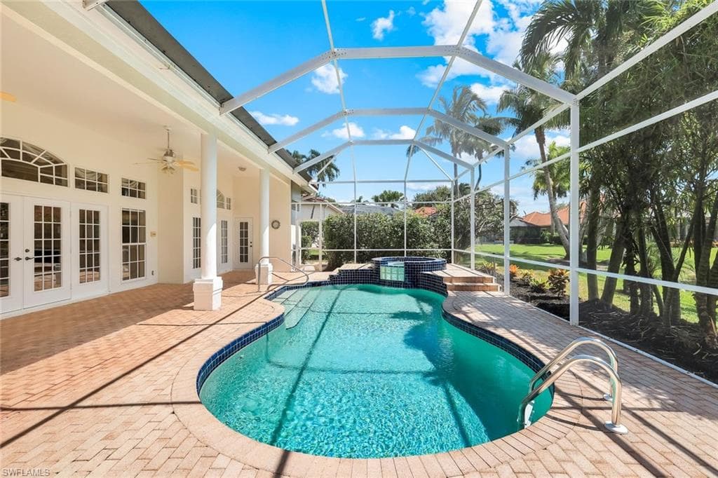 11201 Phoenix Way, Naples, FL 34119-9