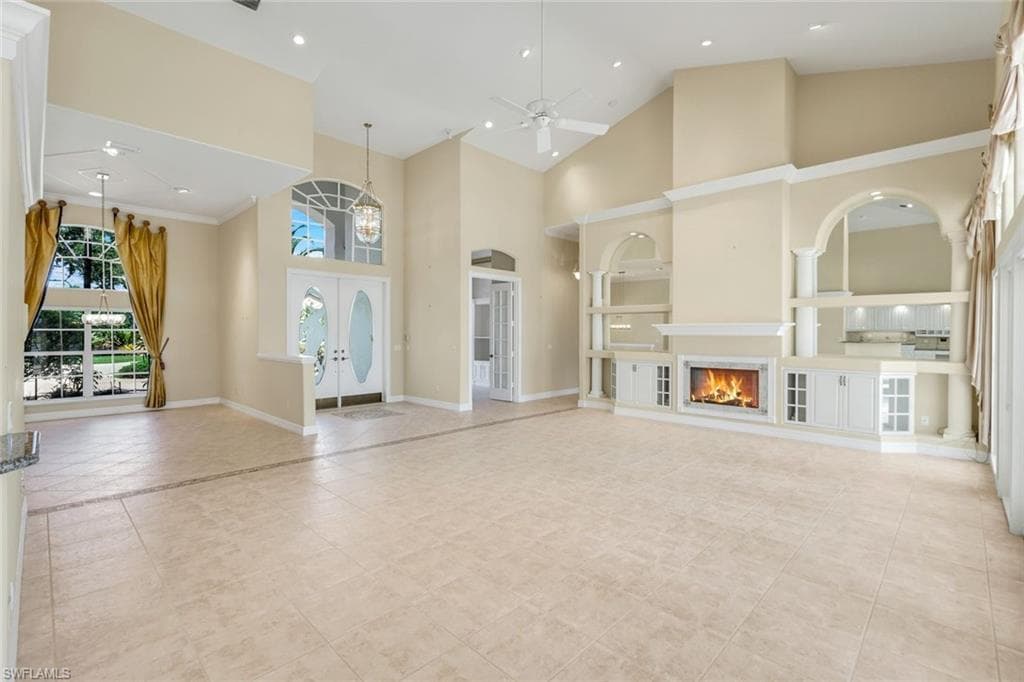 11201 Phoenix Way, Naples, FL 34119-12
