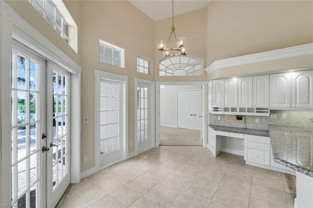 11201 Phoenix Way, Naples, FL 34119-15