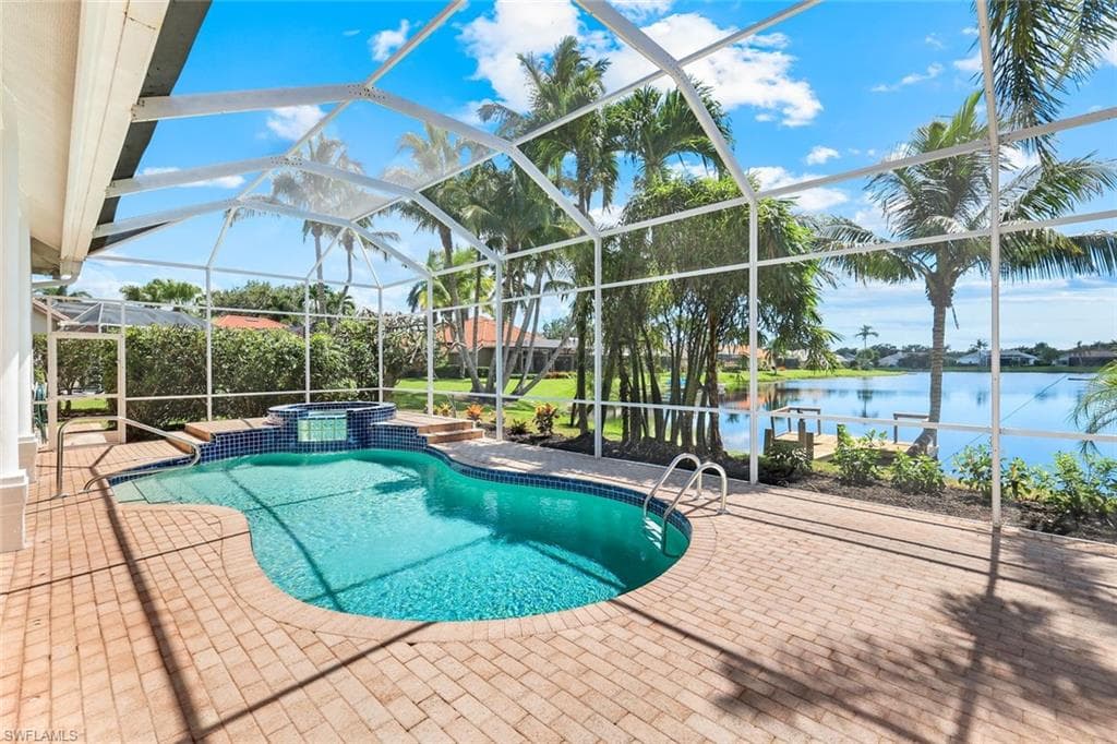 11201 Phoenix Way, Naples, FL 34119-6