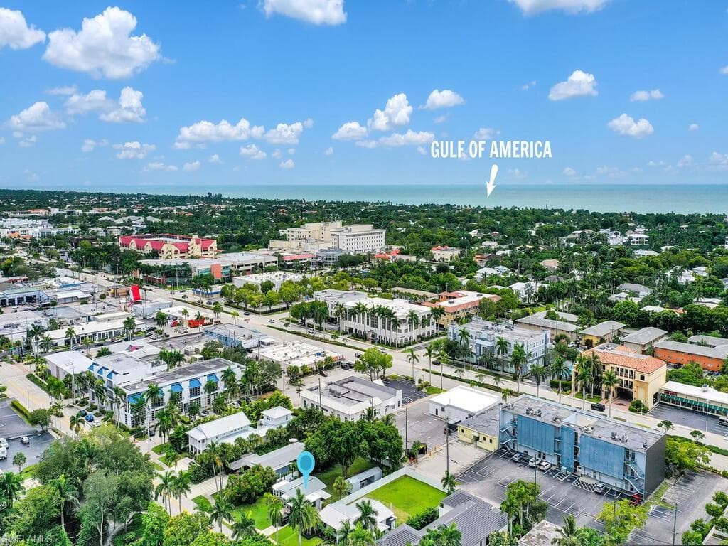 619 10th St N, Naples, FL 34102-19
