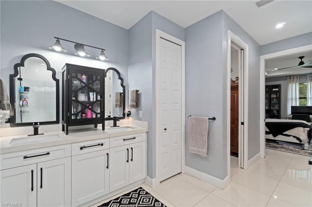 4249 56th Ave NE, Naples, FL 34120-18