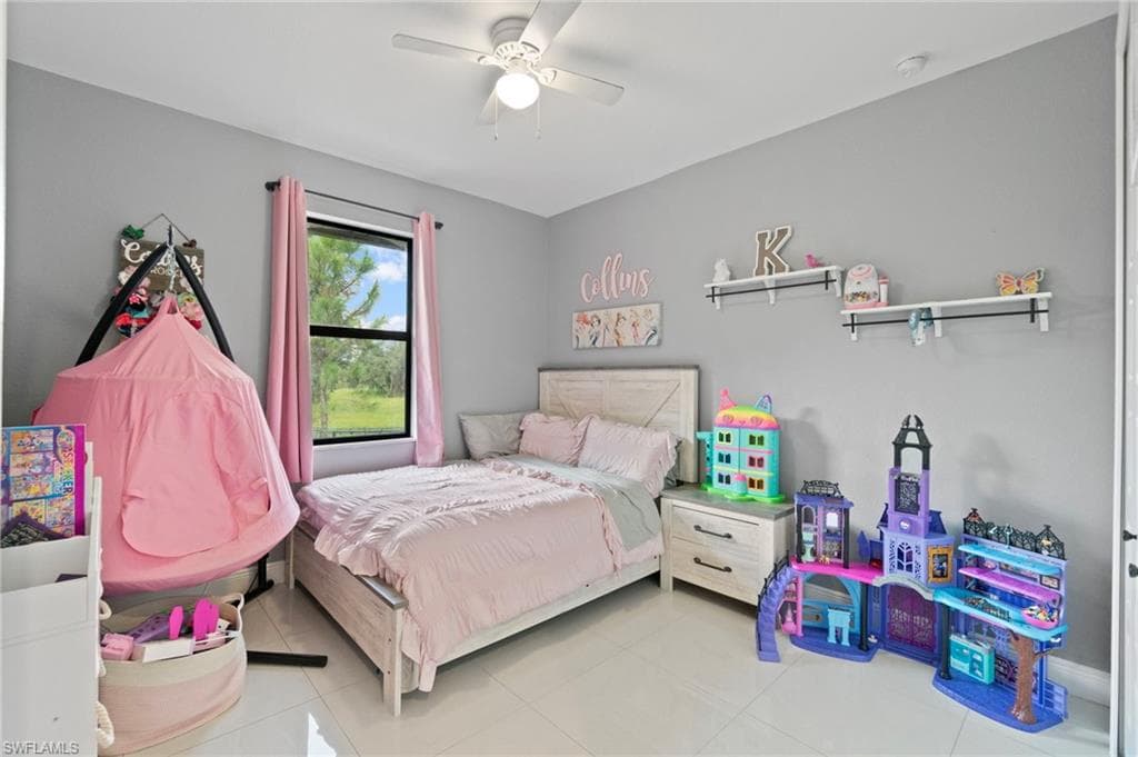 4249 56th Ave NE, Naples, FL 34120-23