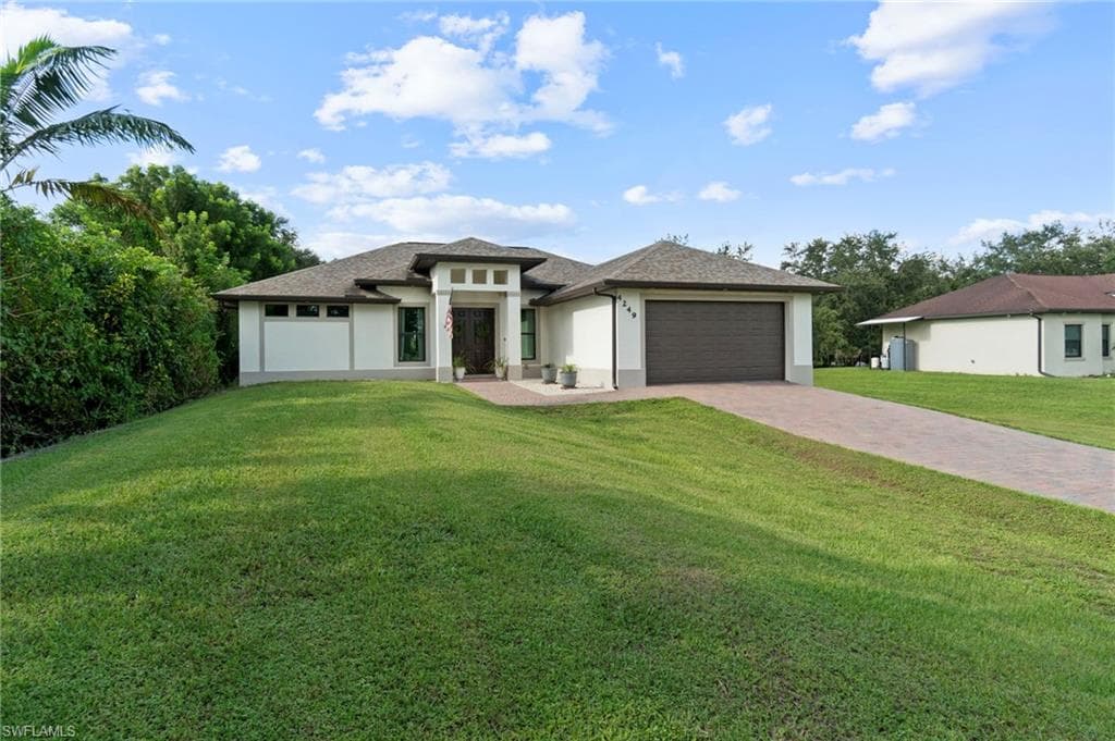 4249 56th Ave NE, Naples, FL 34120-27