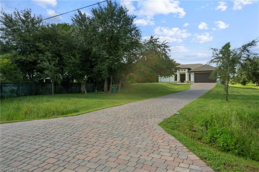4249 56th Ave NE, Naples, FL 34120-3
