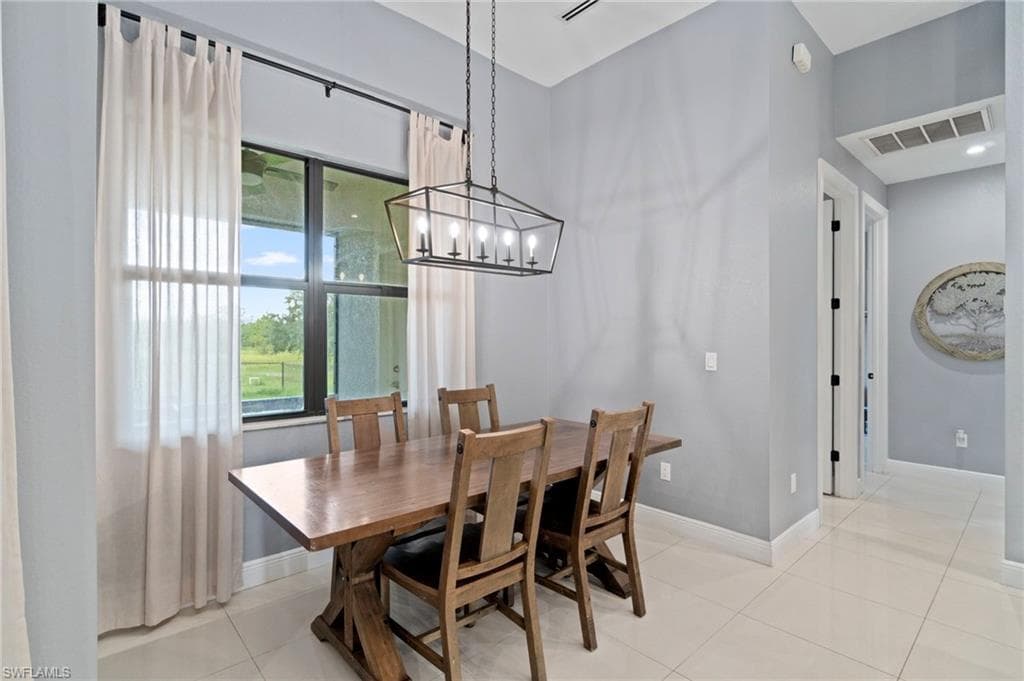 4249 56th Ave NE, Naples, FL 34120-7