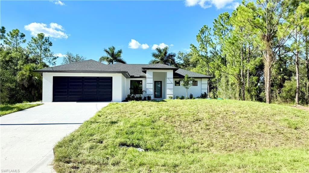 2710 52nd St SW, Lehigh Acres, FL 33936-1