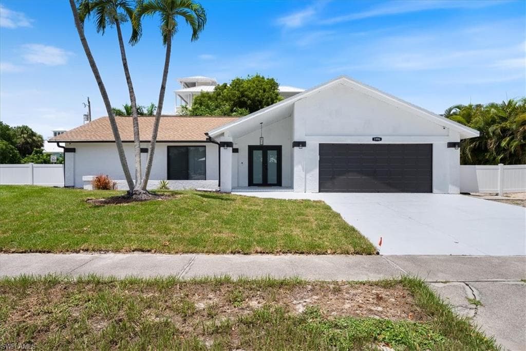 1996 Sheffield Ave, Marco Island, FL 34145-1