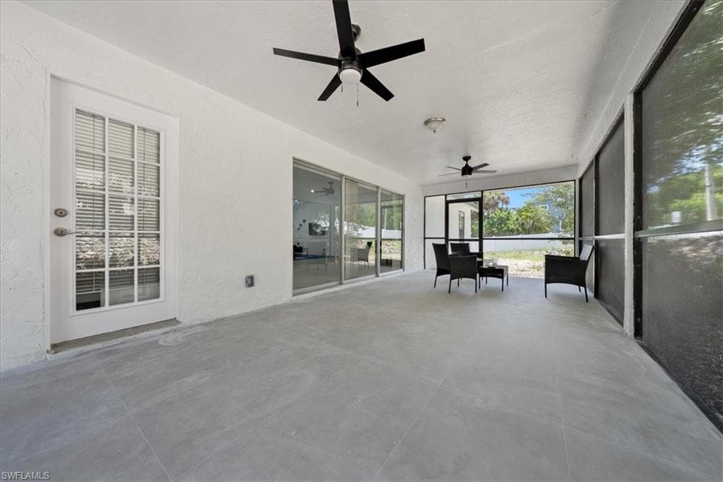 1996 Sheffield Ave, Marco Island, FL 34145-28