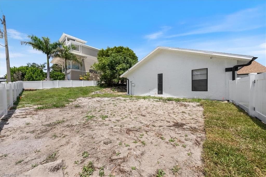1996 Sheffield Ave, Marco Island, FL 34145-31