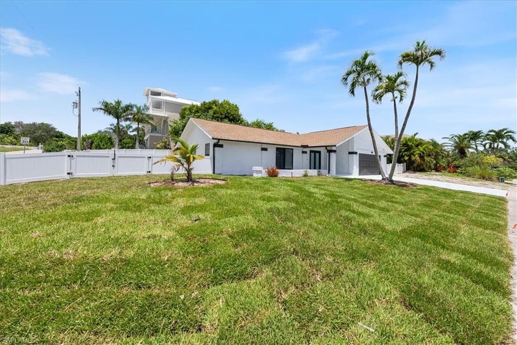 1996 Sheffield Ave, Marco Island, FL 34145-3