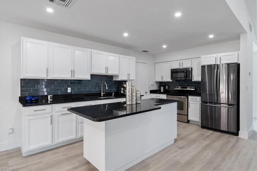 1996 Sheffield Ave, Marco Island, FL 34145-7
