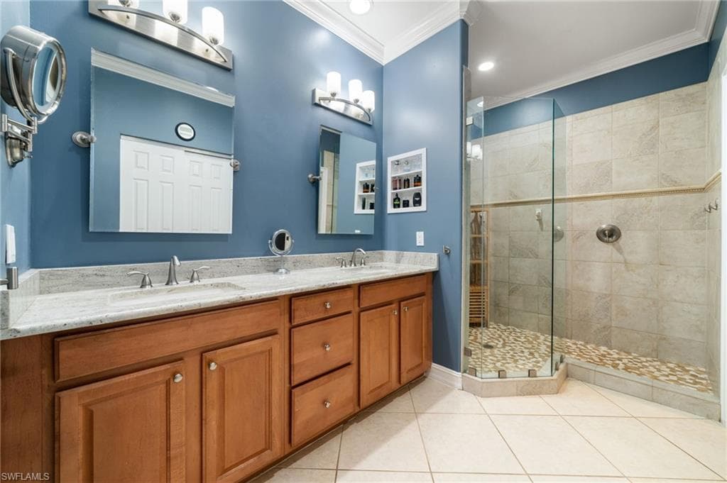 1630 Tarpon Bay Dr S 201, Naples, FL 34119-21