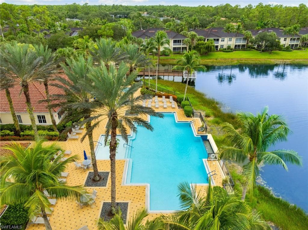 1630 Tarpon Bay Dr S 201, Naples, FL 34119-36