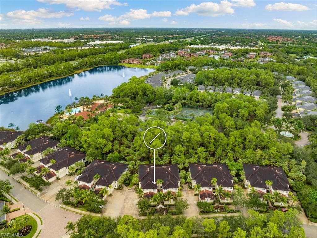 1630 Tarpon Bay Dr S 201, Naples, FL 34119-40