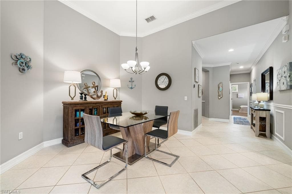 1630 Tarpon Bay Dr S 201, Naples, FL 34119-4