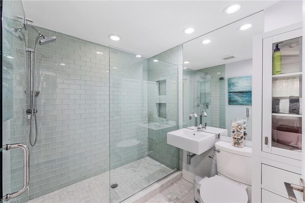 921 Scott Dr, Marco Island, FL 34145-24