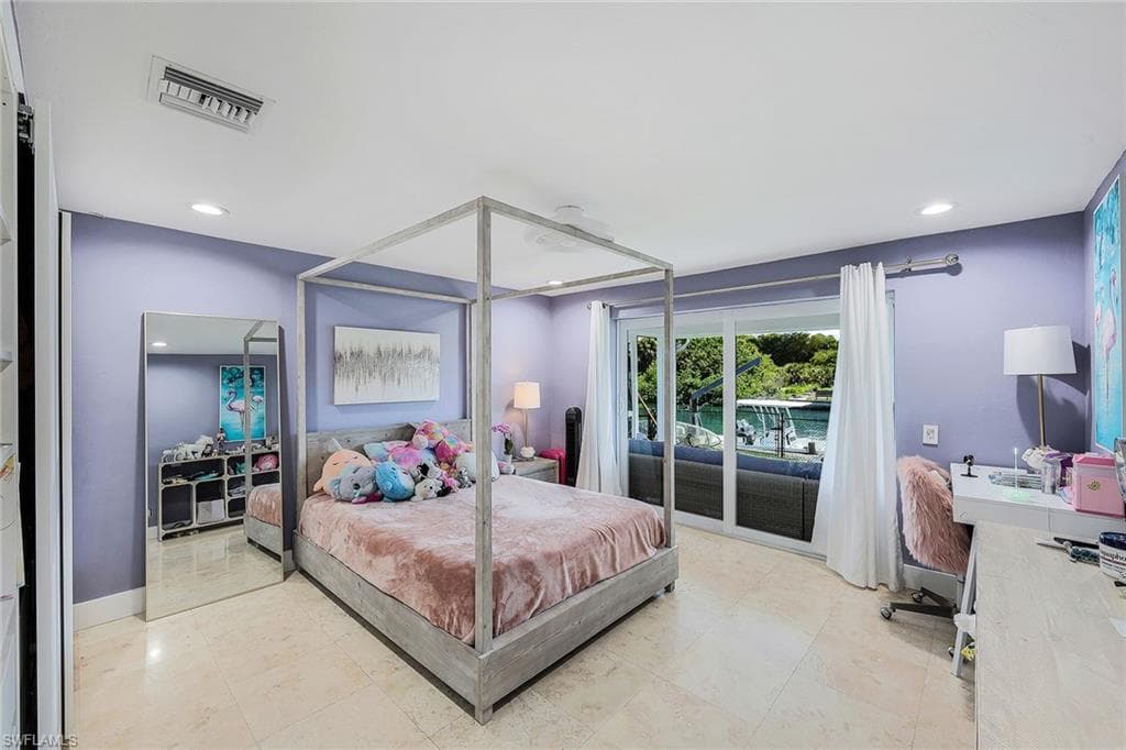 921 Scott Dr, Marco Island, FL 34145-25
